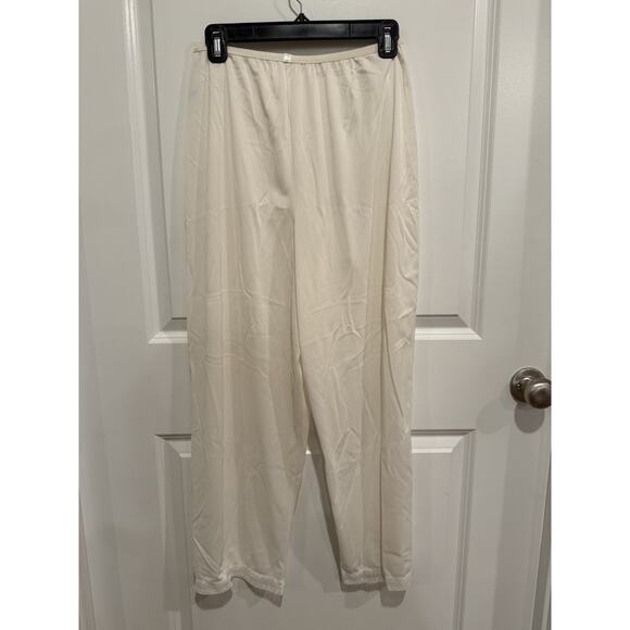 Vanity Fair Cream Nylon Slip Pants Lingerie Sleep Lounge Vintage Women’s Sz 8 - Picture 1 of 8